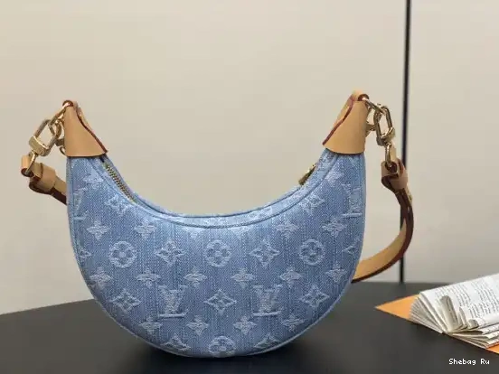 LOOP-23*13*6CM LOUIS VUITTON 0617